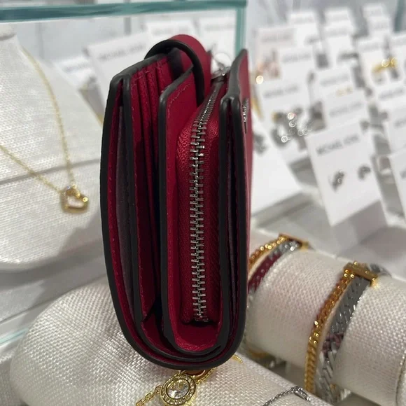 MICHAEL KORS Medium Saffiano Leather Bifold ZP CN Wallet
COLOR DK RASPBERRY
NWT - Picture 4 of 16